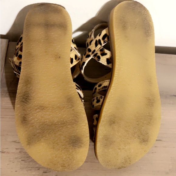 Girls cheetah sandals size 31, will fit a child girls size 9 - Picture 6 of 6
